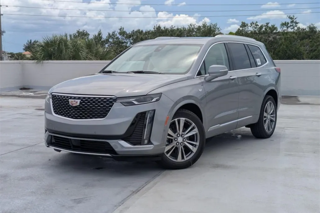 2025 Cadillac XT6 Premium Luxury photo 1