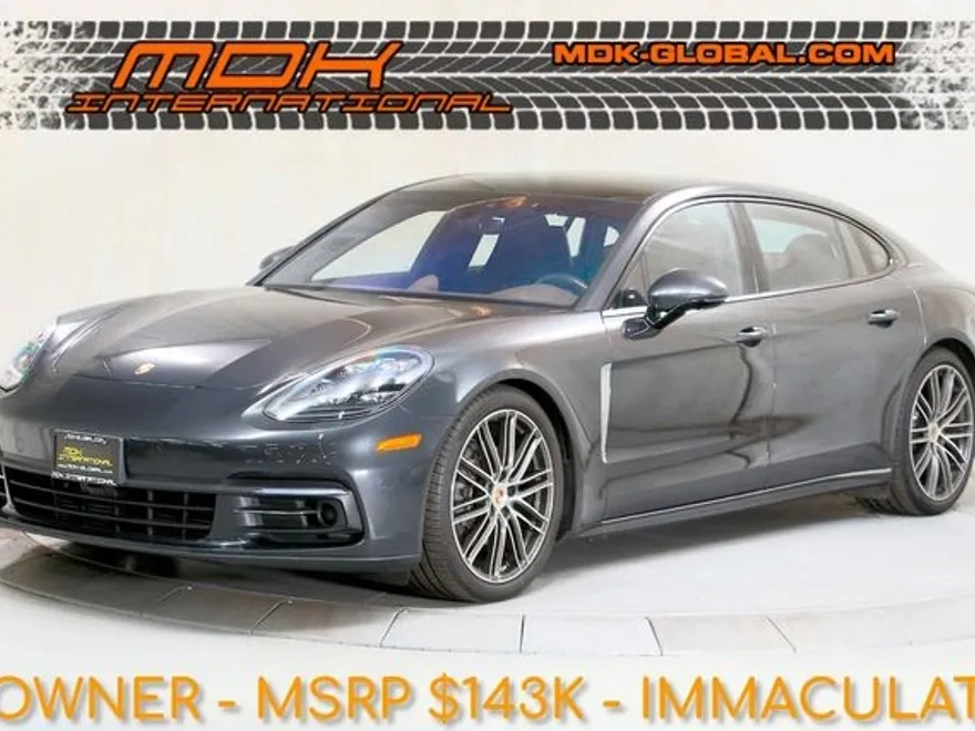 2018 Porsche Panamera 4 Executive photo 1
