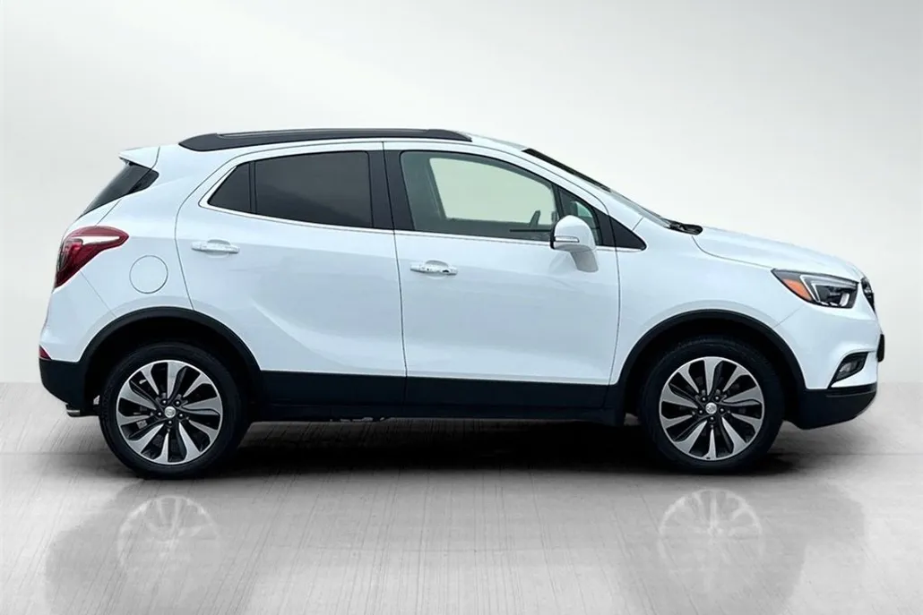 2020 Buick Encore Essence photo 1