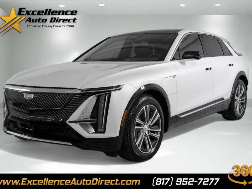 2024 Cadillac Lyriq Tech Sport photo 1