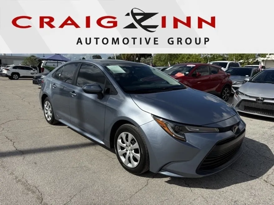 2024 Toyota Corolla LE photo 1