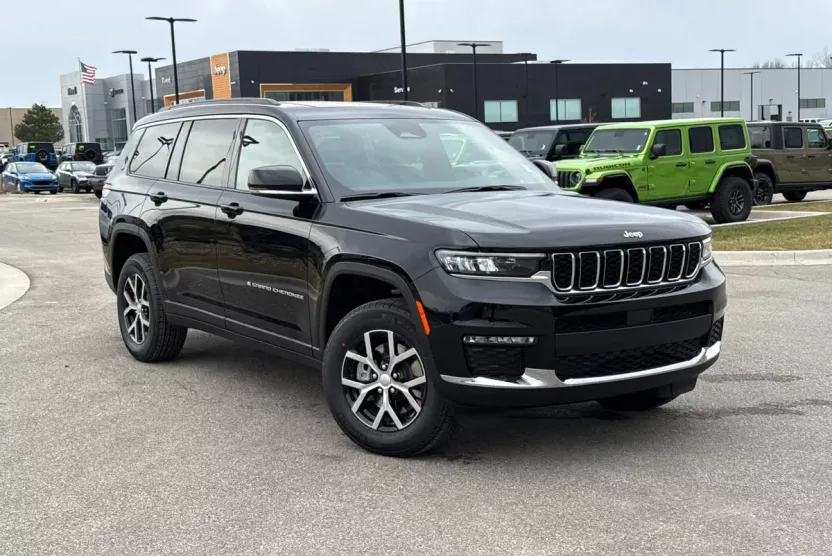 2025 Jeep Grand Cherokee Limited photo 1