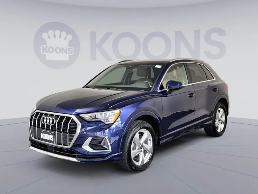 2022 Audi Q3 Premium photo 1