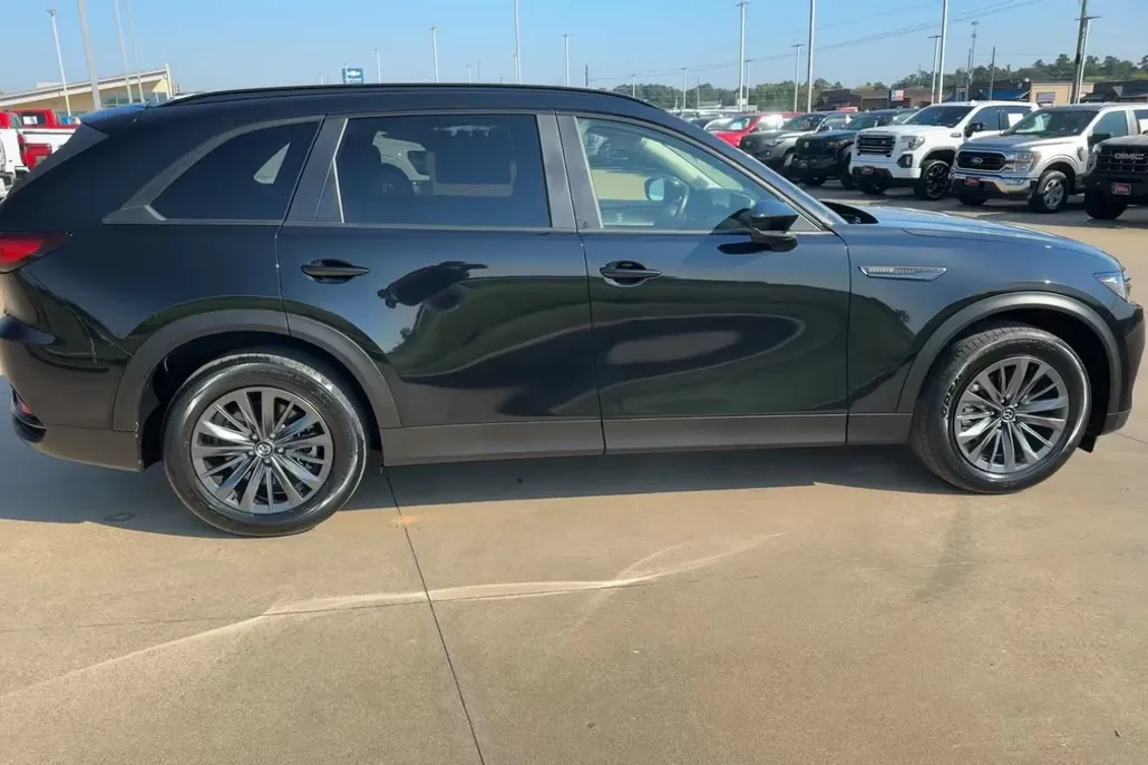 2025 Mazda CX-70 3.3 Turbo Preferred photo 1