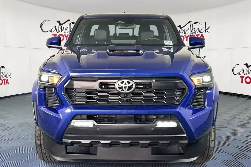 2024 Toyota Tacoma TRD Sport photo 1