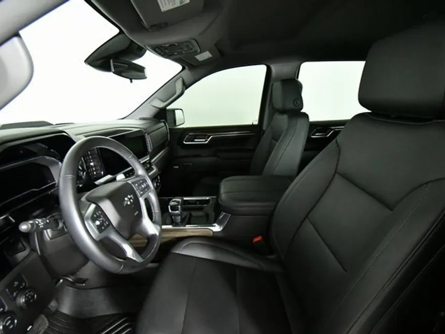 2024 Chevrolet Silverado 1500 LT Trail Boss photo 1