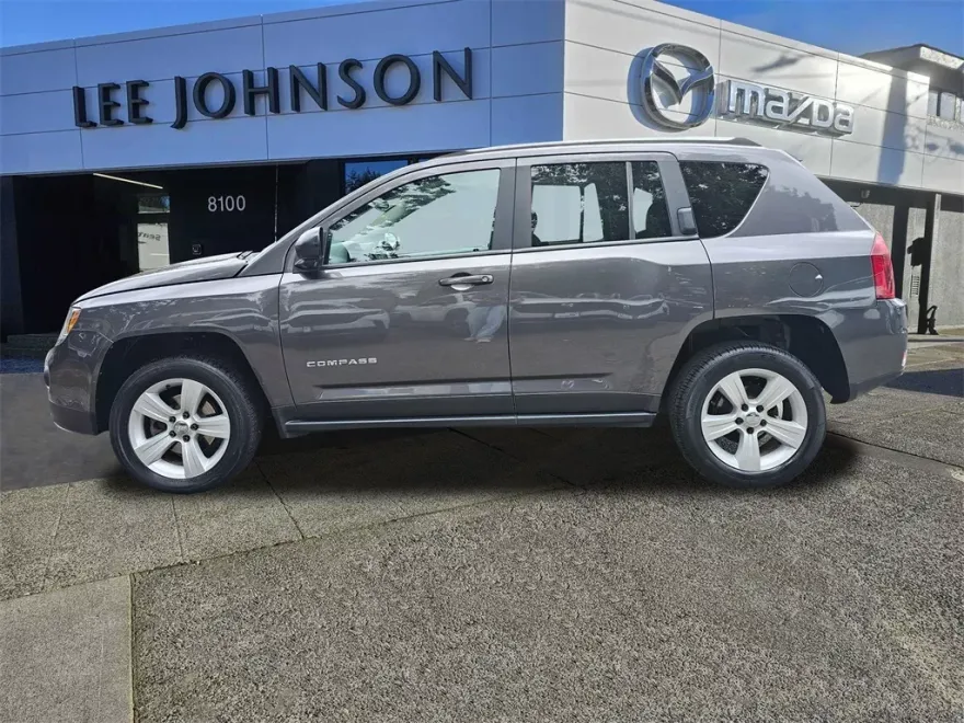 2017 Jeep Compass Sport photo 1