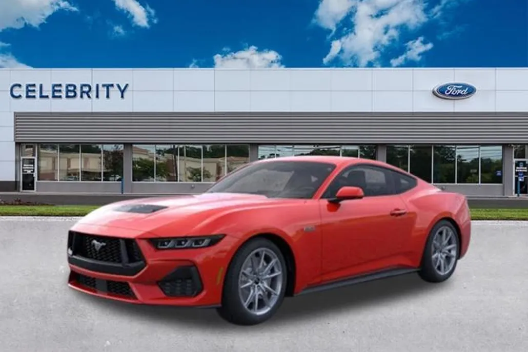 2024 Ford Mustang GT photo 1