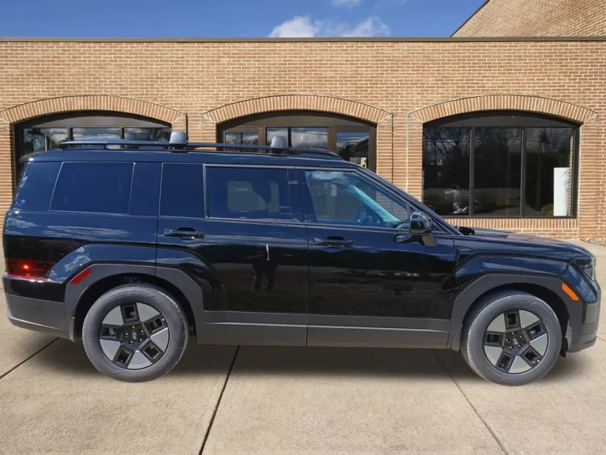 2026 Hyundai Santa Fe SEL photo 1