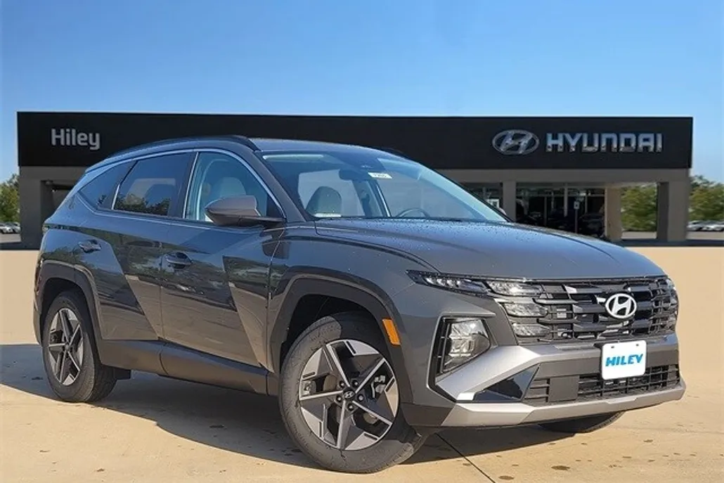 2025 Hyundai Tucson SEL photo 1