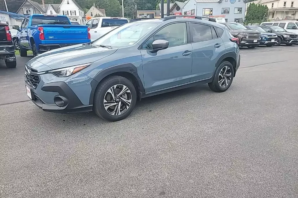 2024 Subaru Crosstrek Premium photo 1