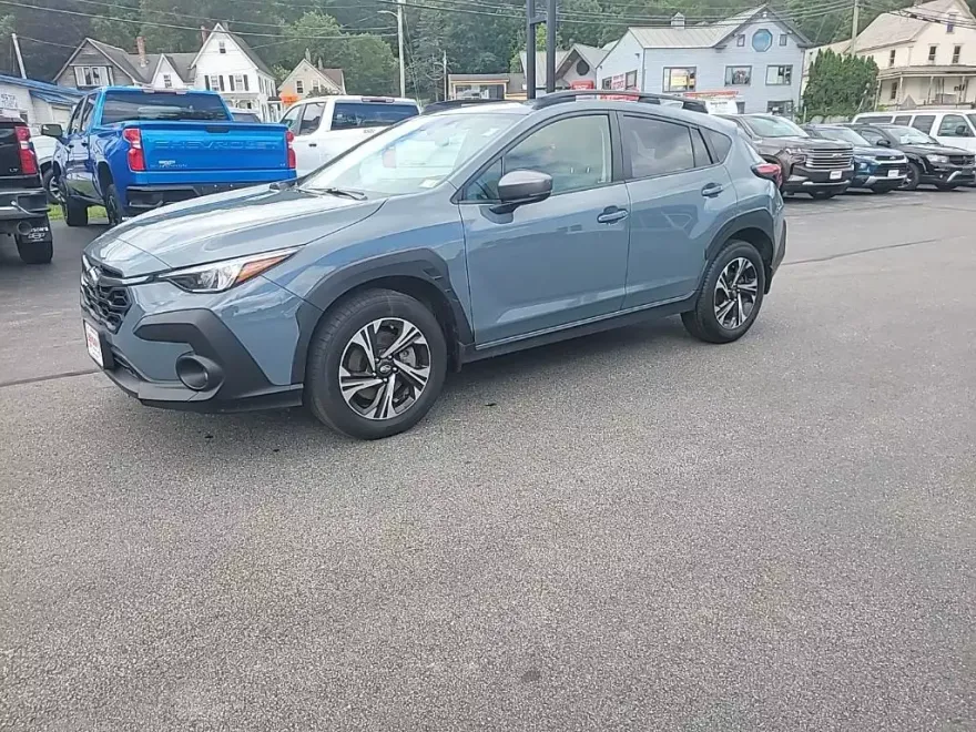 2024 Subaru Crosstrek Premium photo 1