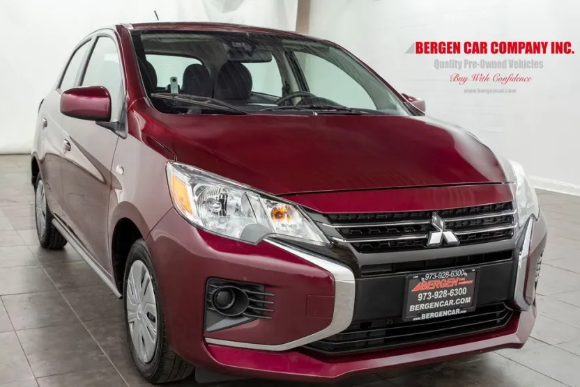 2024 Mitsubishi Mirage ES photo 1