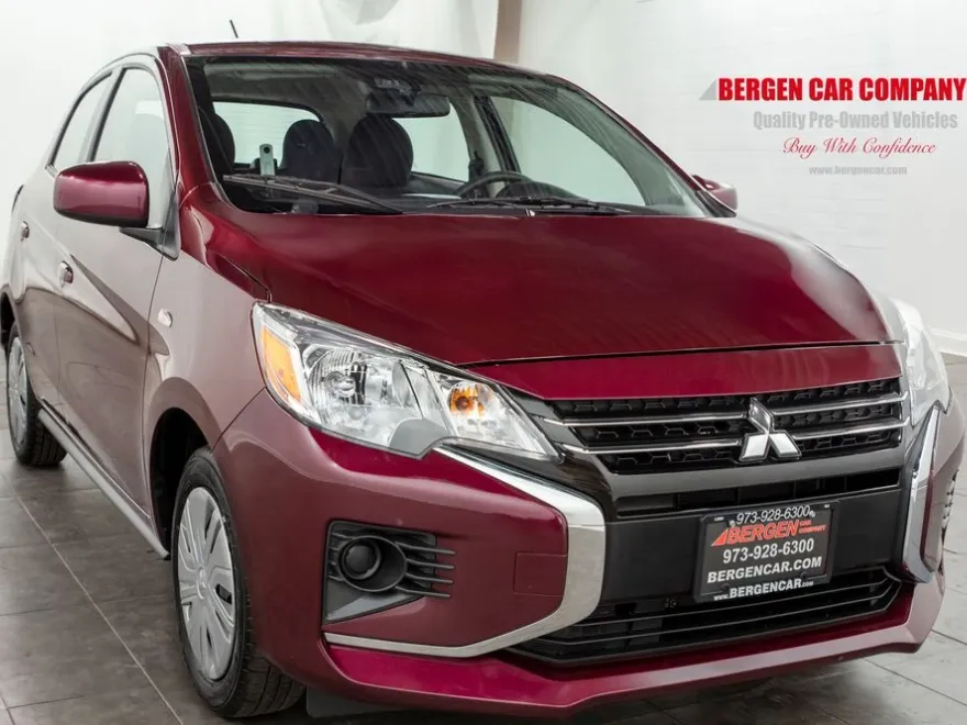 2024 Mitsubishi Mirage ES photo 1