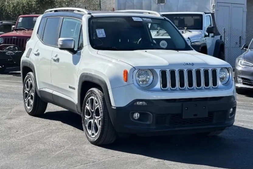 2016 Jeep Renegade Limited photo 1