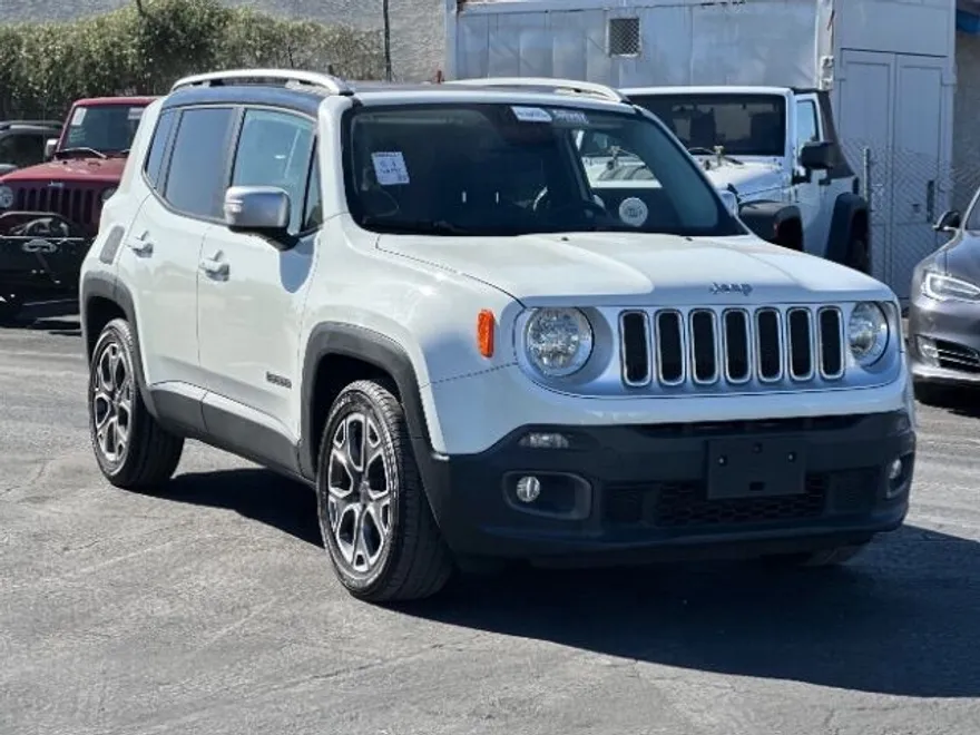 2016 Jeep Renegade Limited photo 1