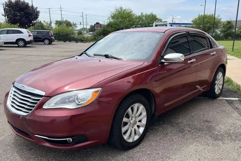 2014 Chrysler 200 Limited photo 1