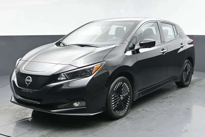 2023 Nissan Leaf SV Plus photo 1