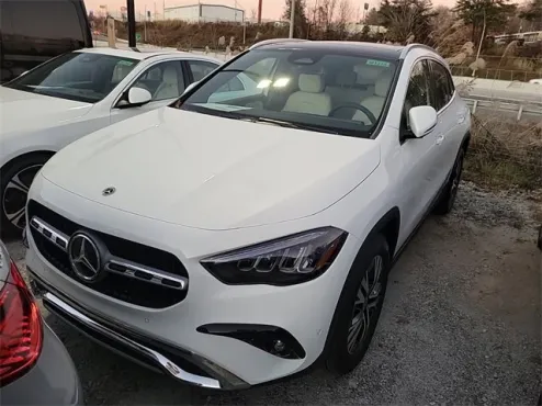 2025 Mercedes Benz GLA 250 photo 4