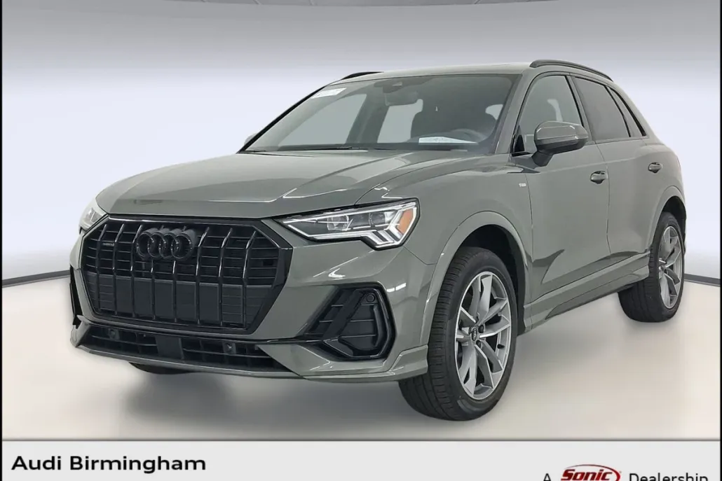 2025 Audi Q3 S line Premium photo 1