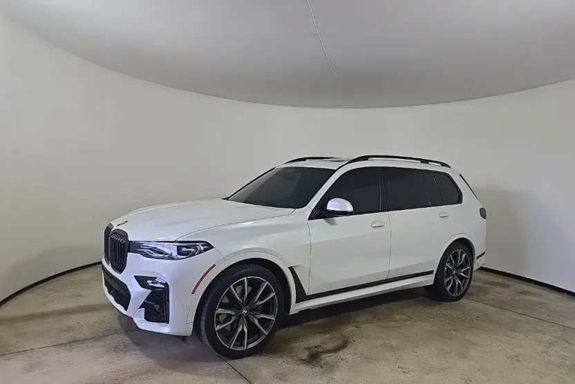 2020 Bmw X7 M50i photo 1