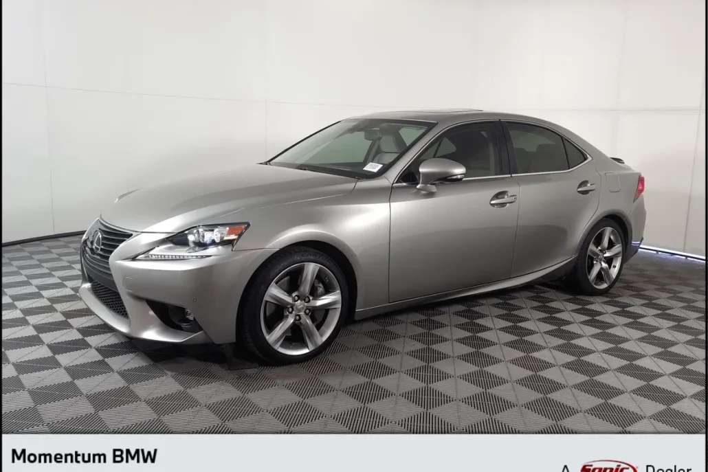 2016 Lexus IS 350 photo 1