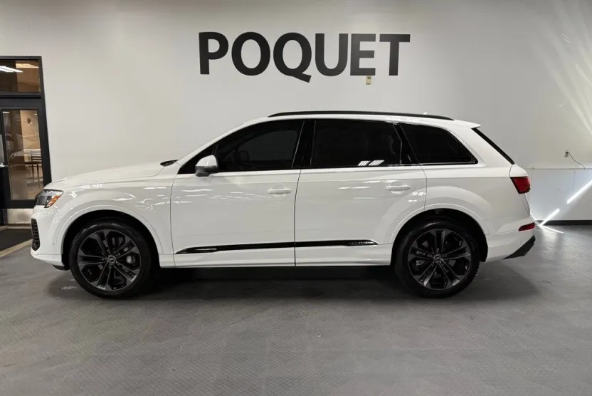 2025 Audi Q7 55 Premium Plus photo 1