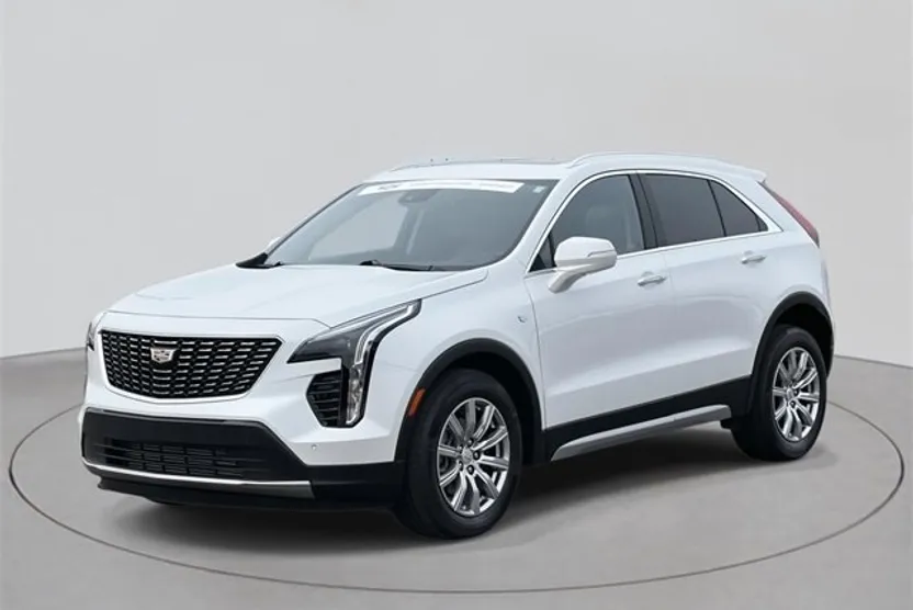 2023 Cadillac XT4 Premium Luxury photo 1