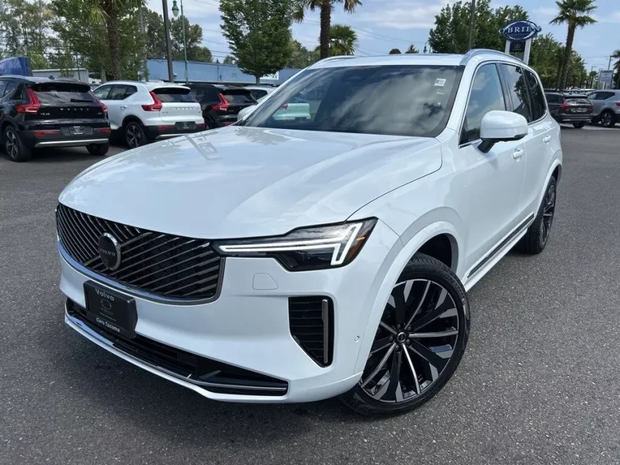 2026 Volvo XC90 Plus photo 1