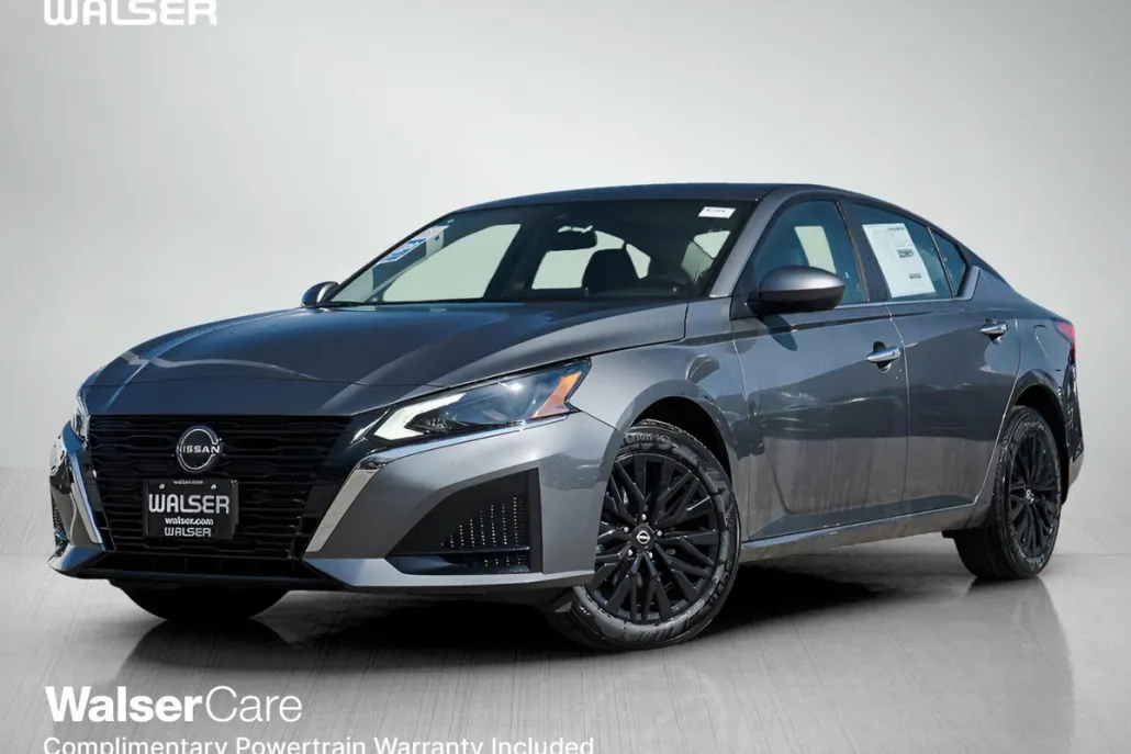 2025 Nissan Altima 2.5 SV photo 1