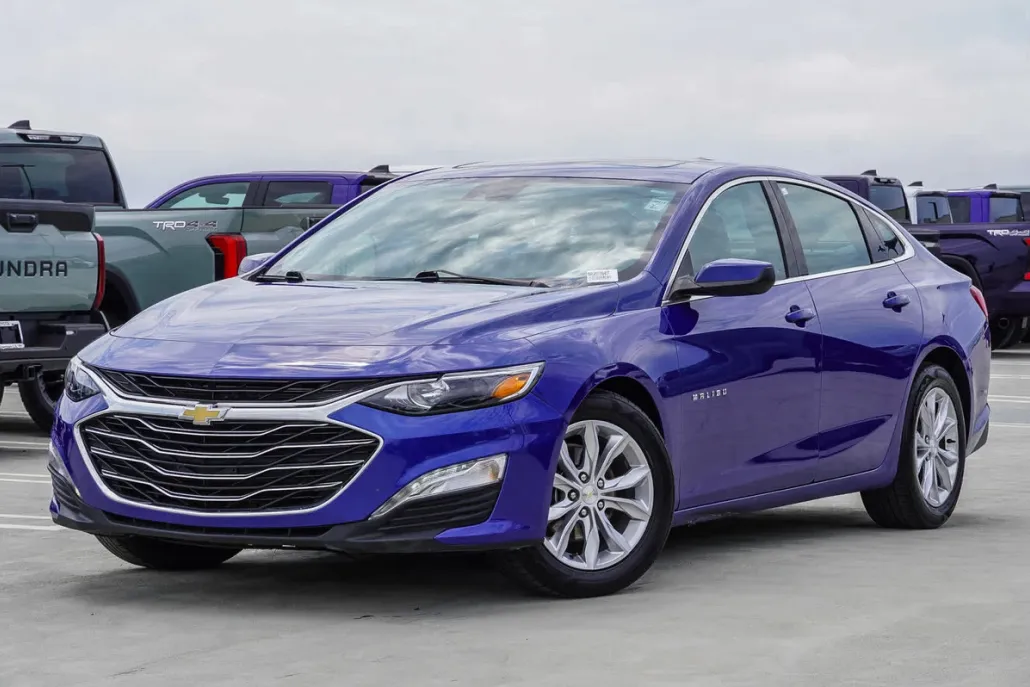 2023 Chevrolet Malibu 1LT photo 1