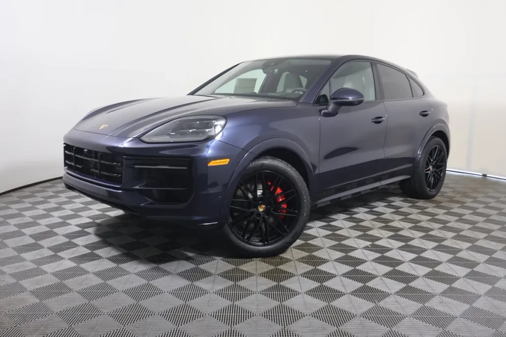 2025 Porsche Cayenne Coupe S photo 1