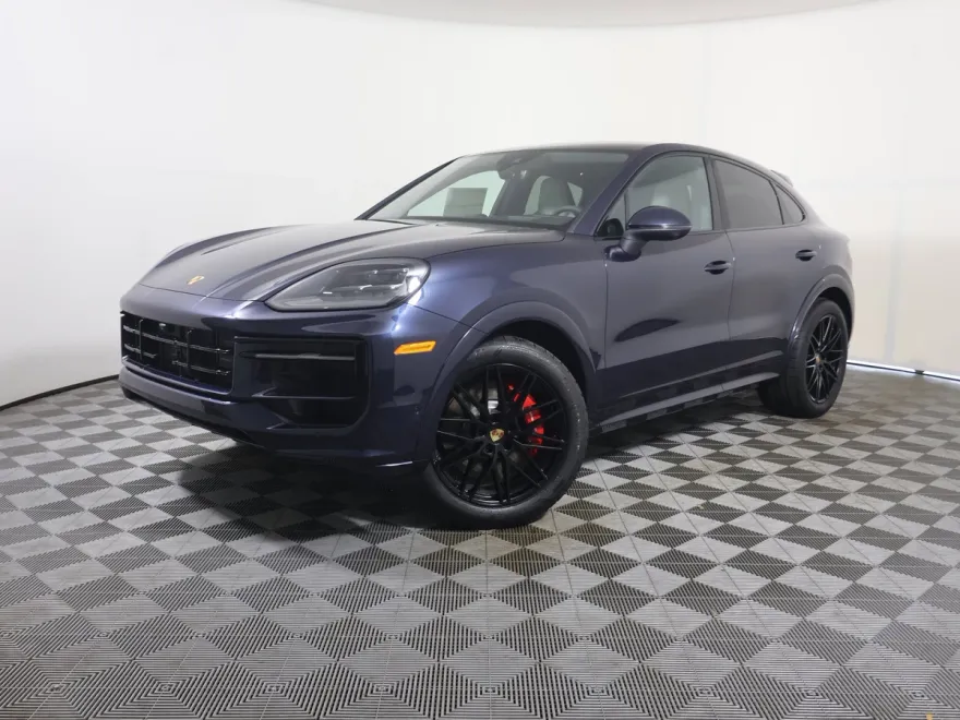 2025 Porsche Cayenne Coupe S photo 1