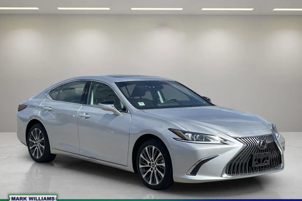 2021 Lexus ES 250 photo 1