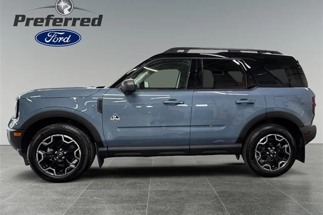2025 Ford Bronco Sport Outer Banks photo 1