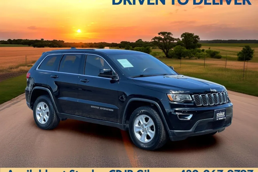 2017 Jeep Grand Cherokee Laredo photo 1