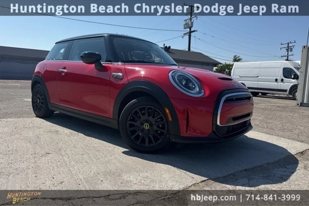 2022 Mini Cooper SE Signature photo 1