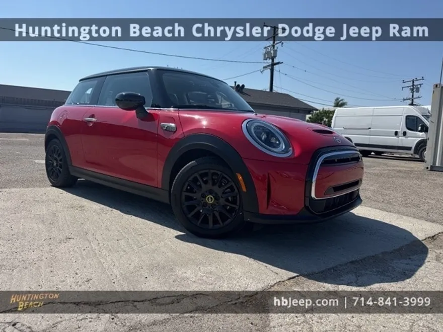 2022 Mini Cooper SE Signature photo 1