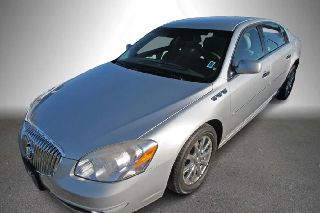 2011 Buick Lucerne CXL photo 1