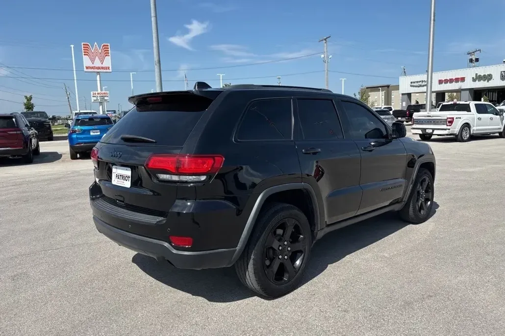 2019 Jeep Grand Cherokee Upland photo 1