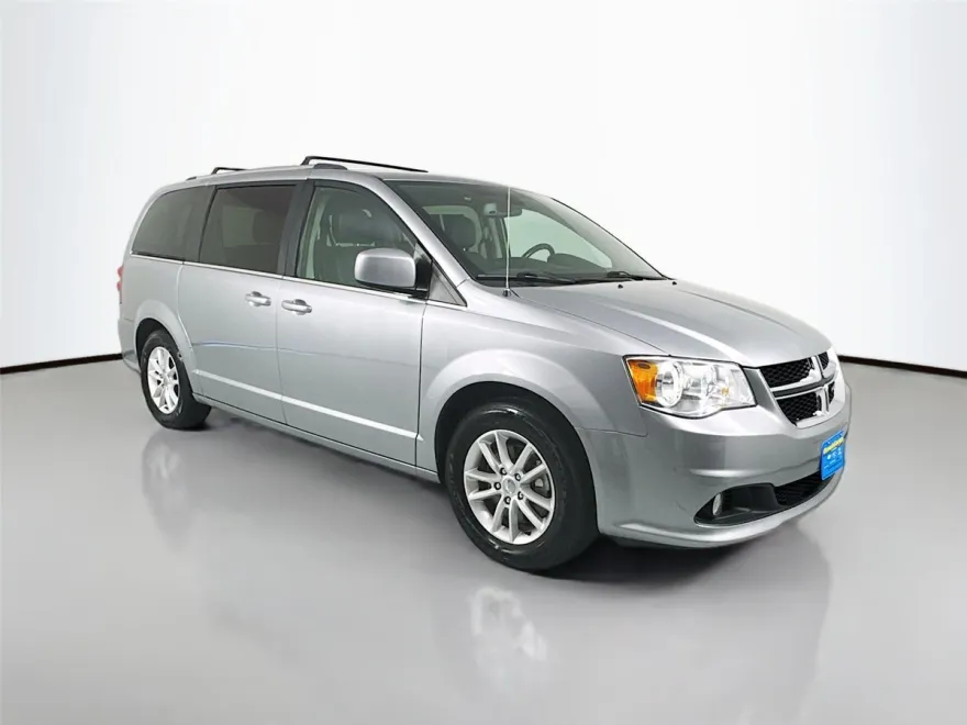 2019 Dodge Grand Caravan SXT photo 1