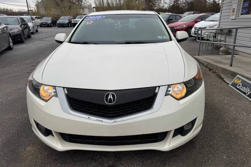 2010 Acura TSX photo 1