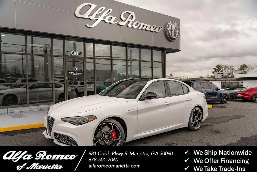 2025 Alfa Romeo Giulia SPRINT photo 1