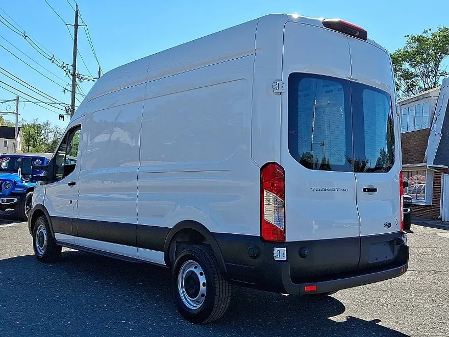 2020 Ford Transit Cargo Van photo 1