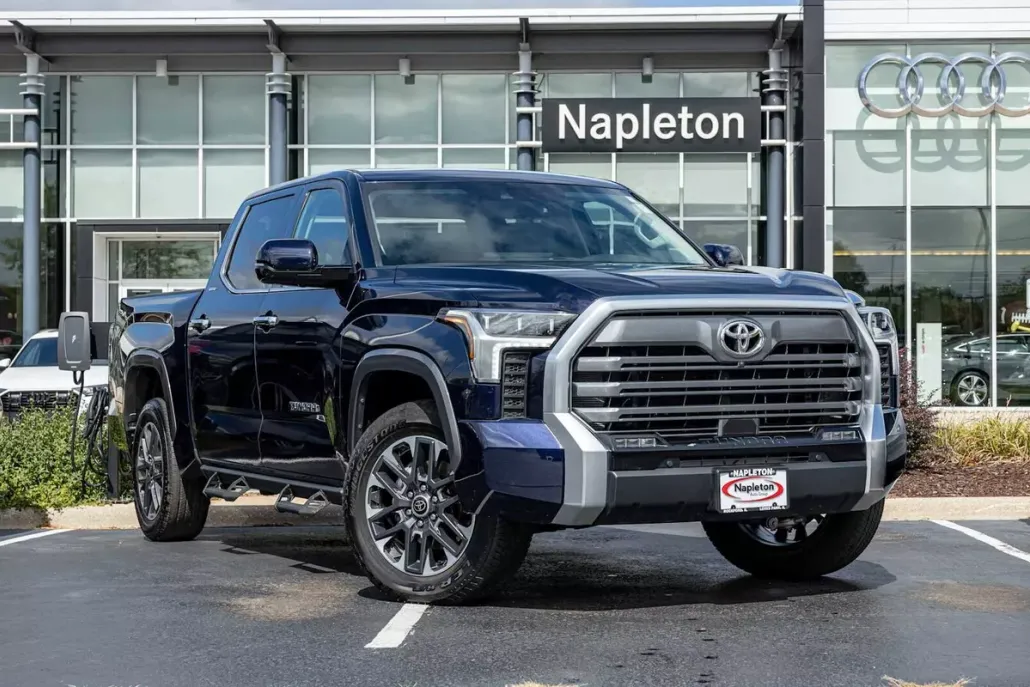 2024 Toyota Tundra Limited photo 1