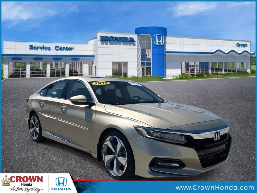2018 Honda Accord Touring 2.0T photo 1