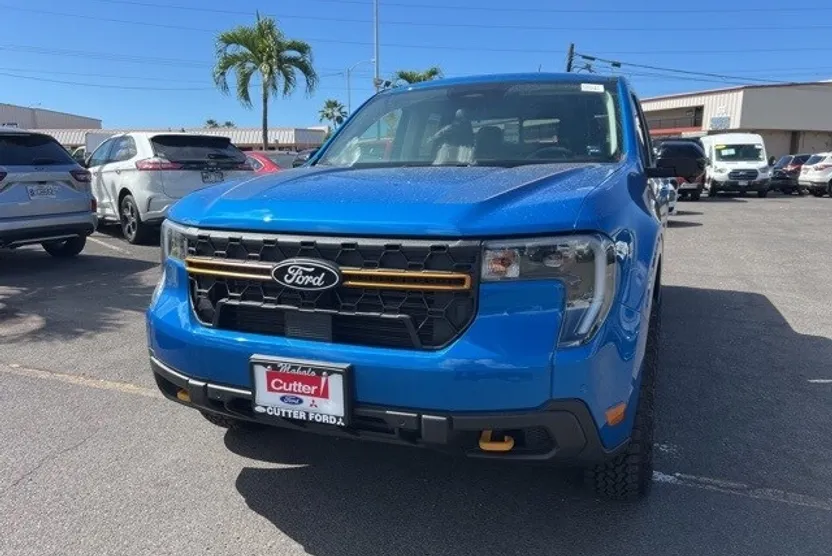 2025 Ford Maverick Tremor photo 1