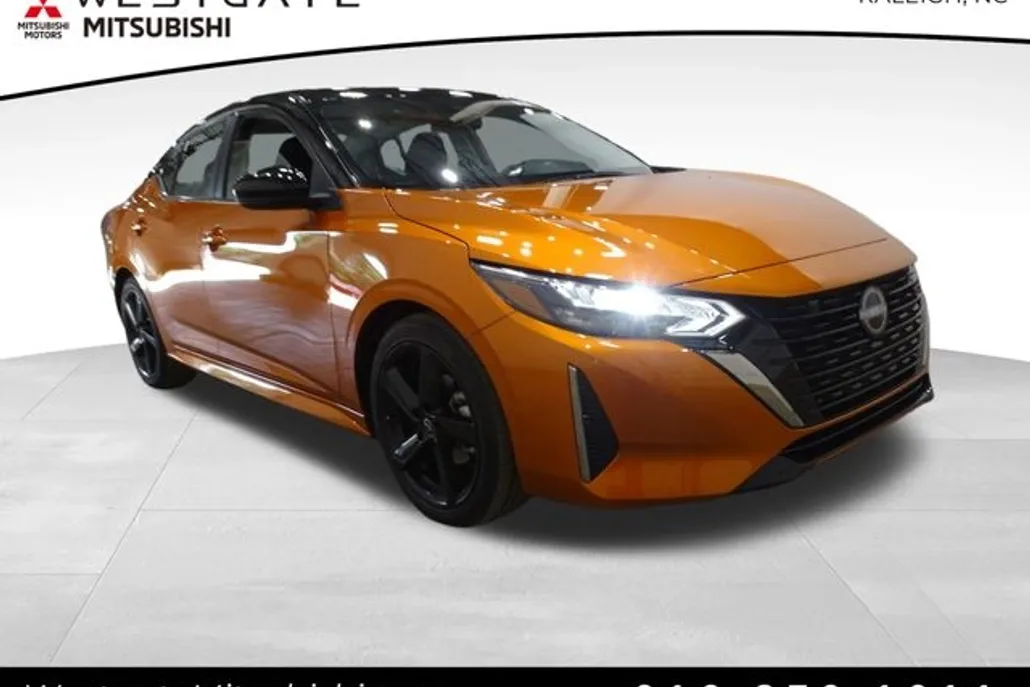2024 Nissan Sentra SR photo 1