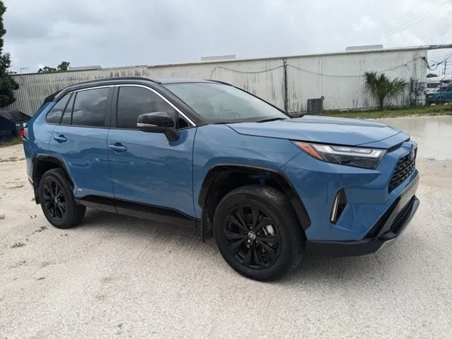 2024 Toyota RAV4 Hybrid XSE photo 1