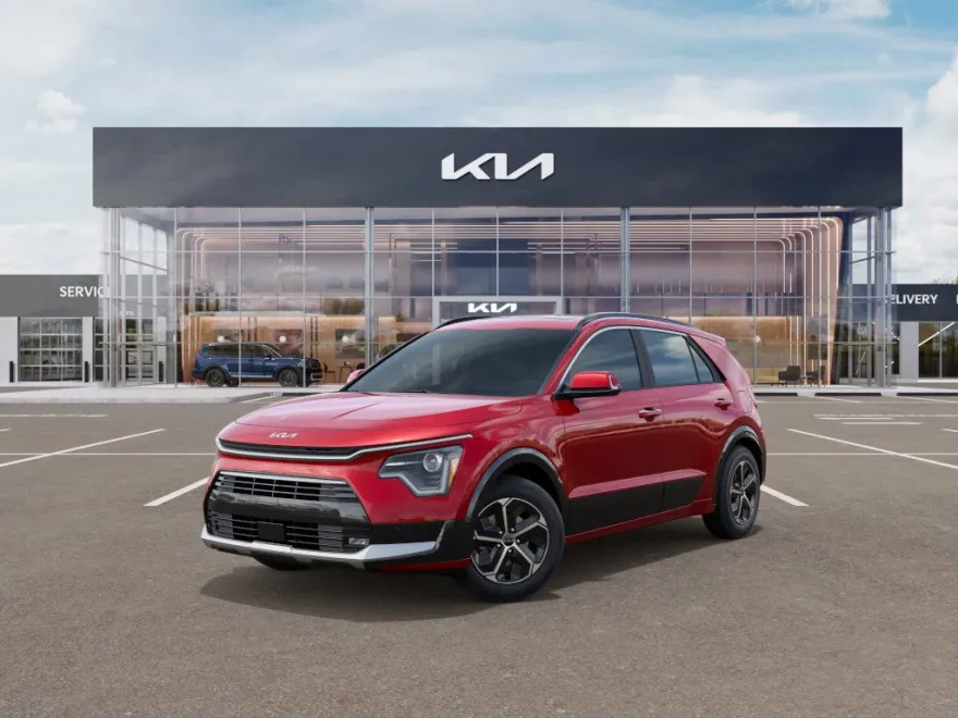 2025 Kia Niro SX photo 1